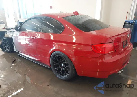 2011 BMW M3 z USA, uszkodzony, nr VIN WBSKG9C58BE645803